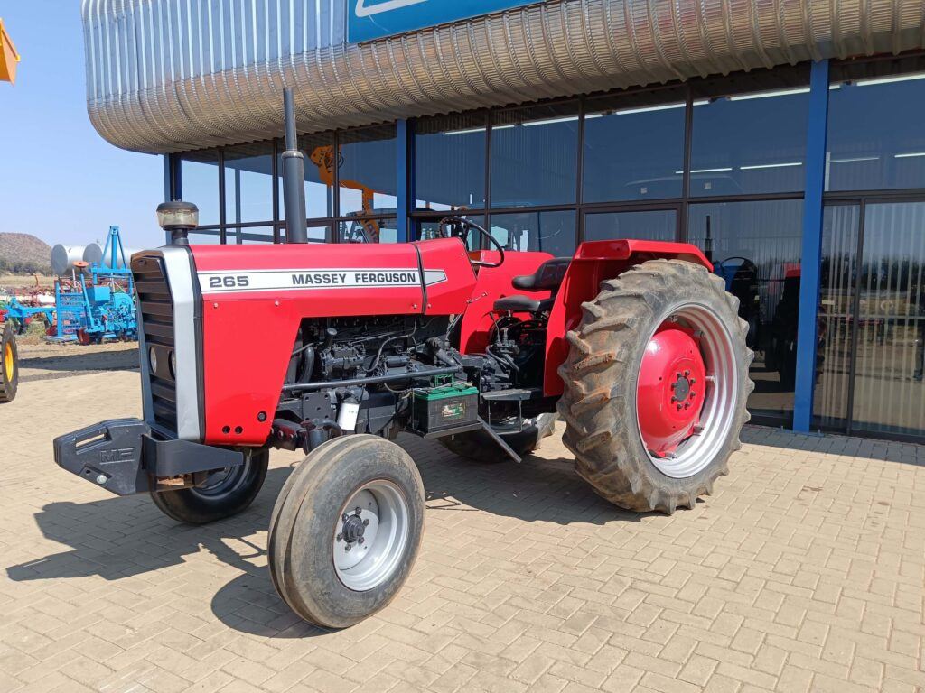 Massey Ferguson 265 2WD