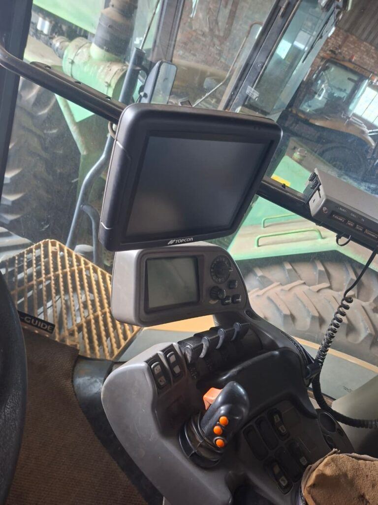 2008 CAT 865b