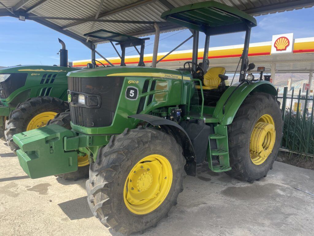 John Deere 6110B (2022)