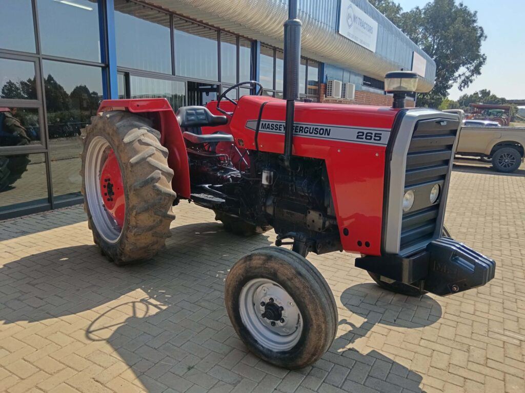 Massey Ferguson 265 2WD