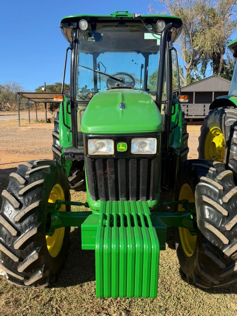 2020 John Deere 5090 Cab