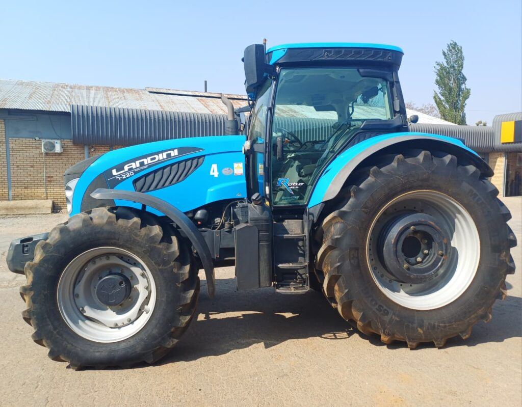 2023 Landini 7-220 4WD