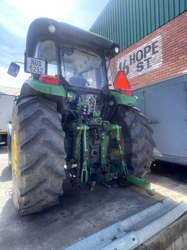 John Deere 6110B cab (2022)