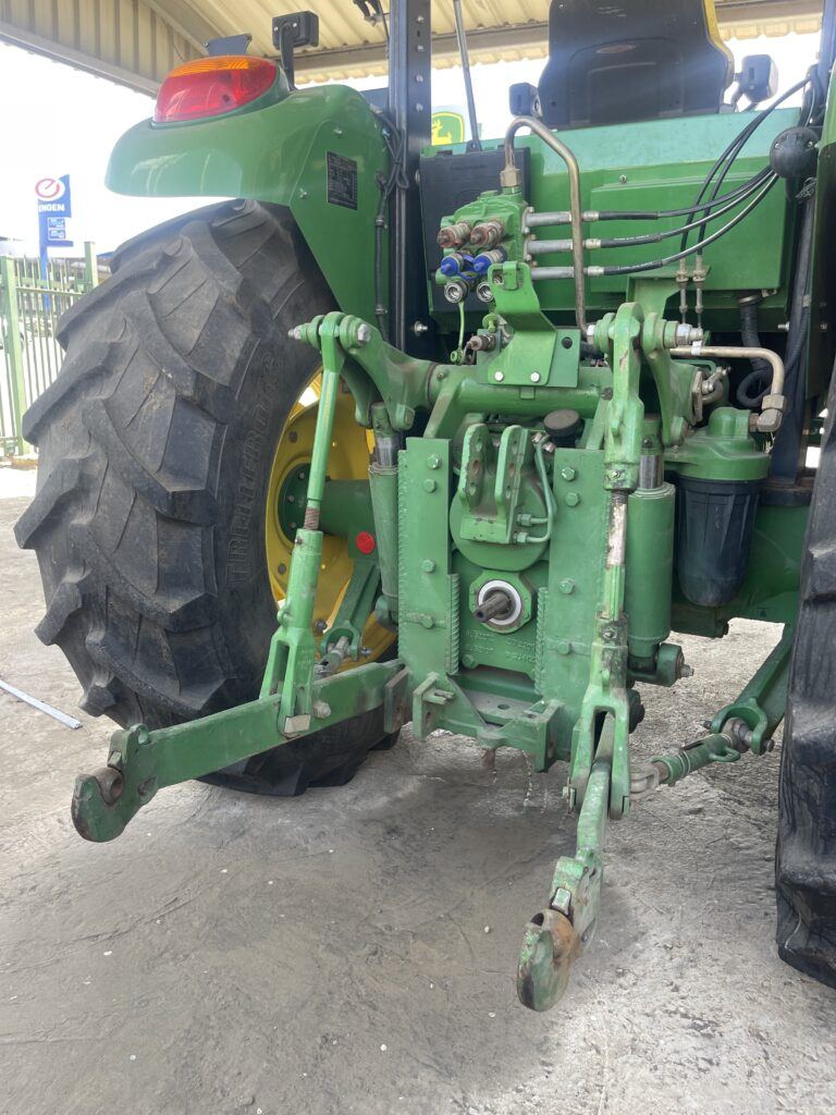 John Deere 6110B (2022)