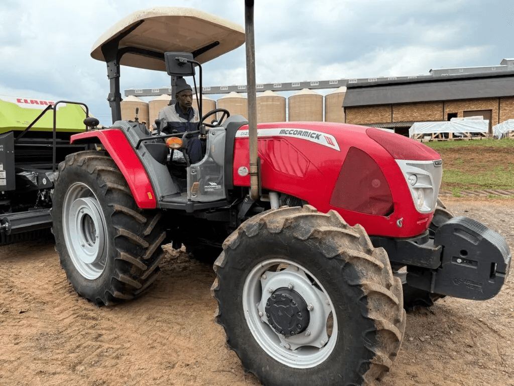 2021 McCormick D-Max 125