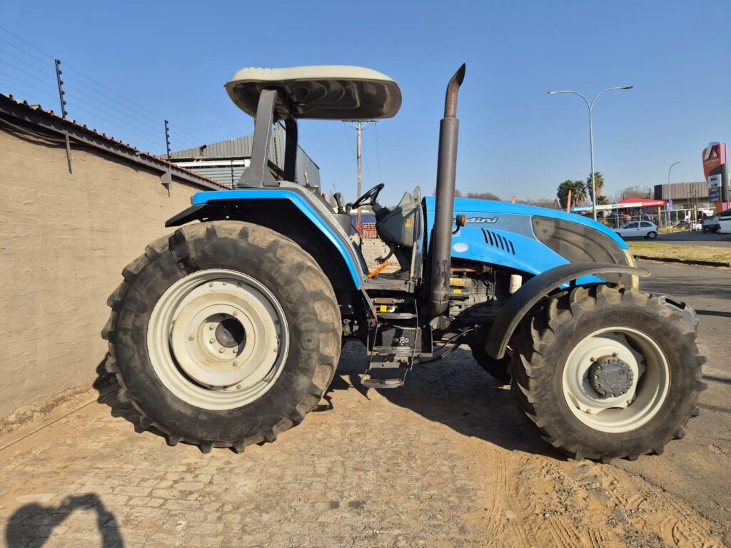 2016 Landpower 135 4wd Plat