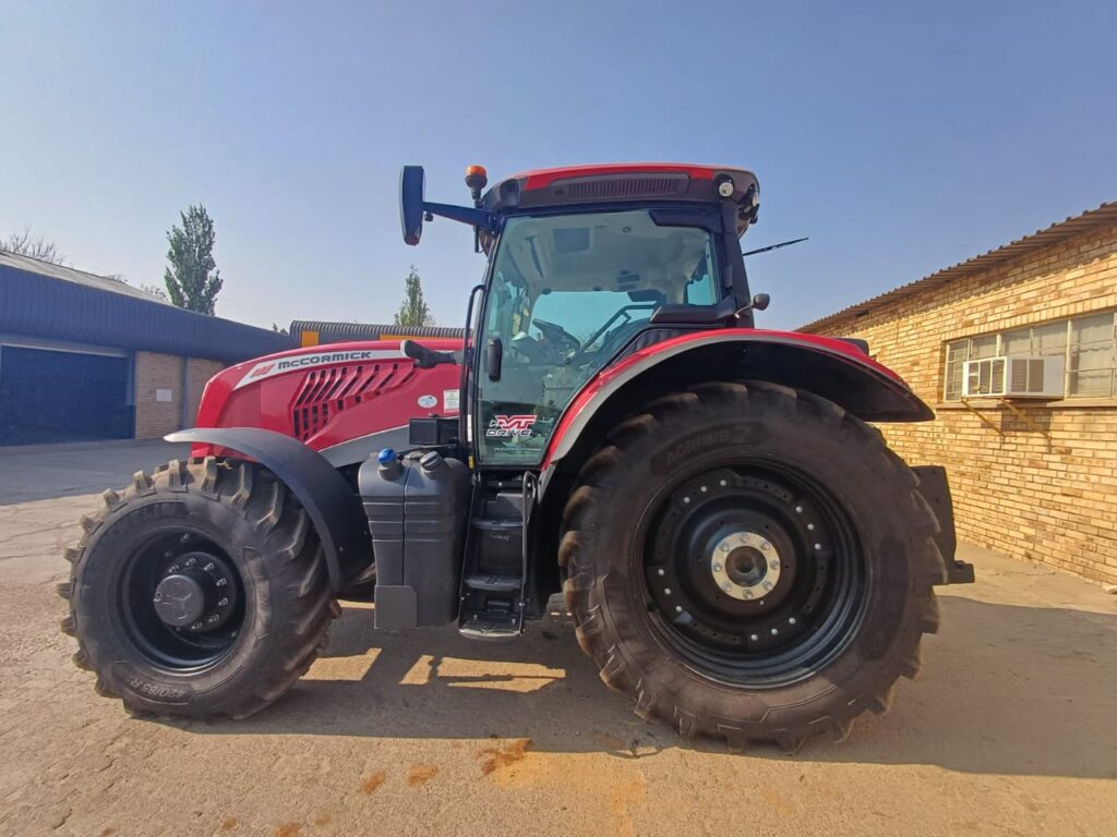 McCormic-X7.624-4WD-4-1024×768-1